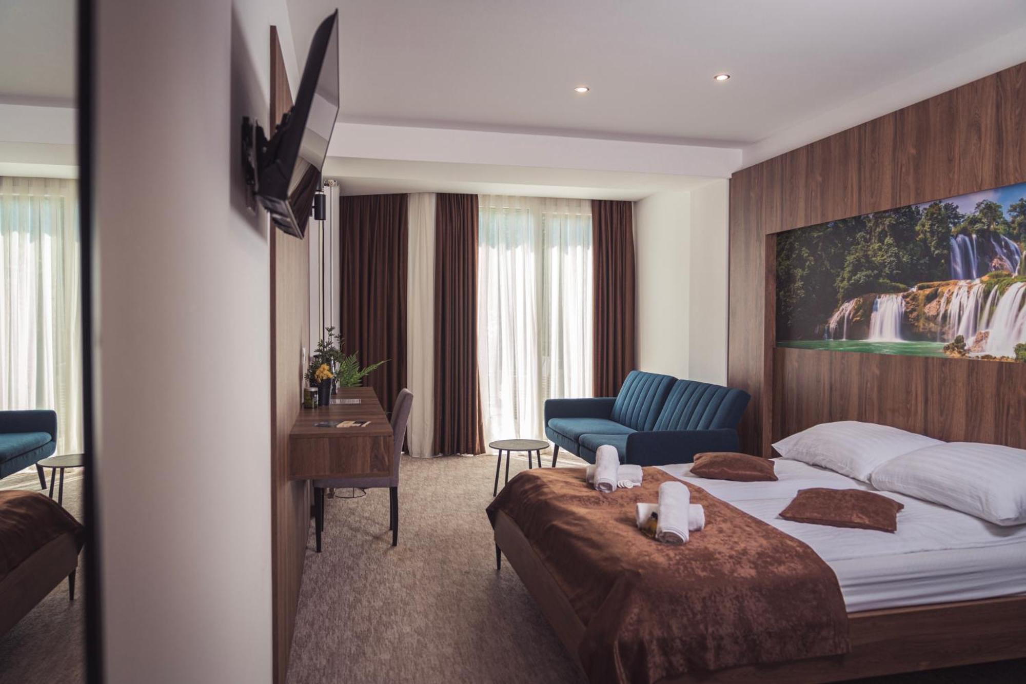 Hotel Tazz - River Front Oasis Collection Біхач Екстер'єр фото