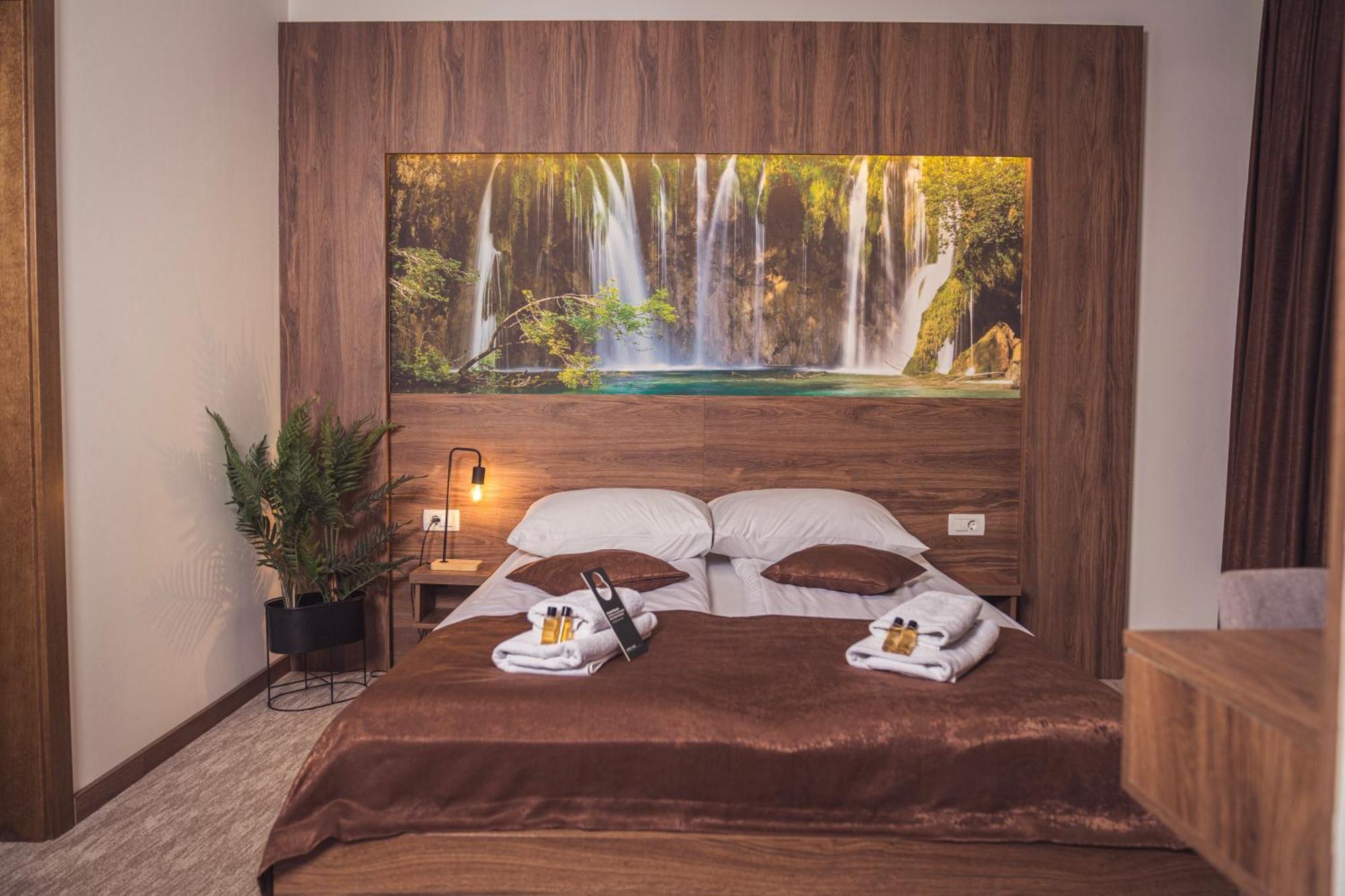 Hotel Tazz - River Front Oasis Collection Біхач Екстер'єр фото